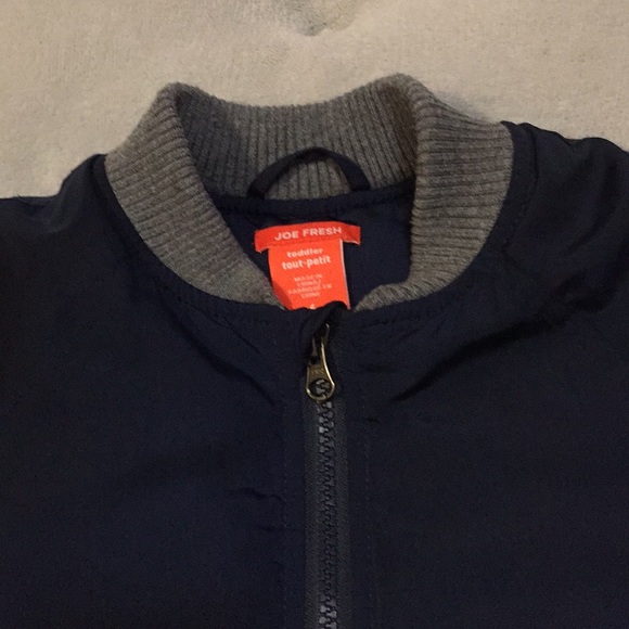 4 yr boys blue padded bomber jacket  EUC - Picture 6 of 11